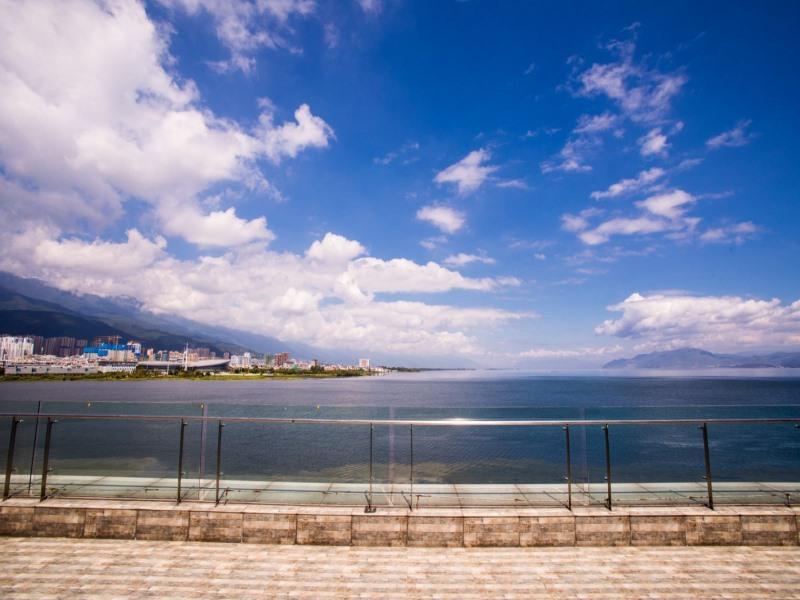 Greentree Inn Yunnan Dali Puhai Binhai Road Business Hotel Exterior foto